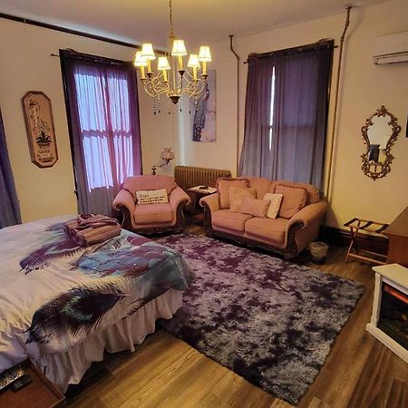 Arcadia Academy Bed & Breakfast Екстериор снимка