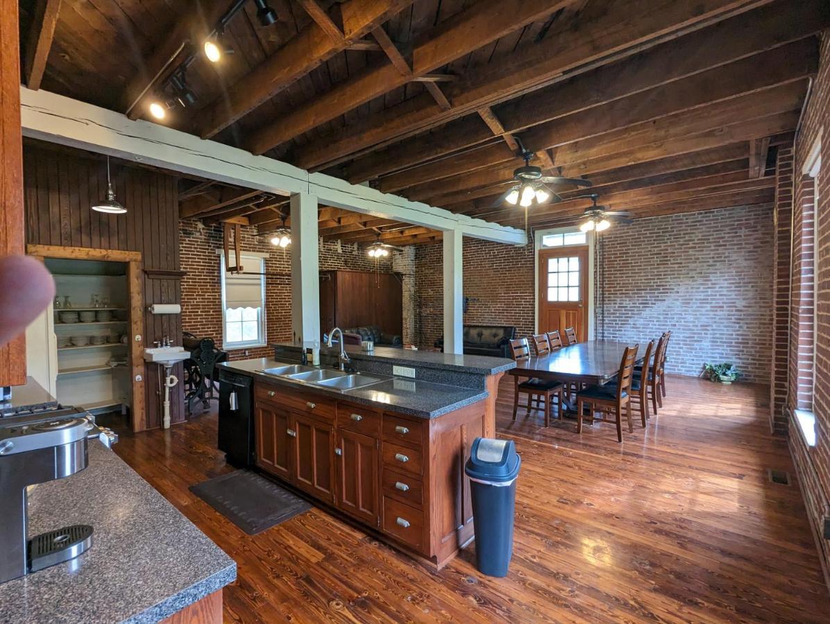 Arcadia Academy Bed & Breakfast Екстериор снимка
