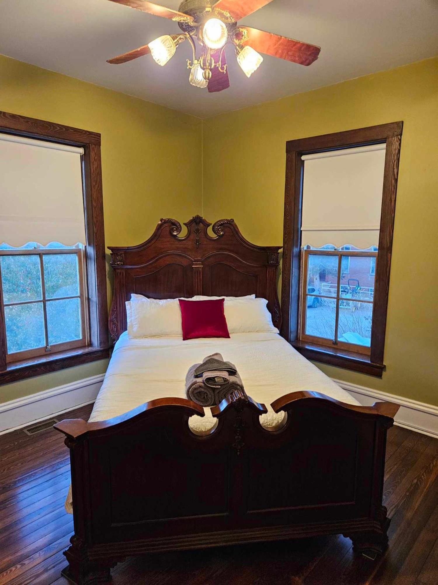 Arcadia Academy Bed & Breakfast Екстериор снимка